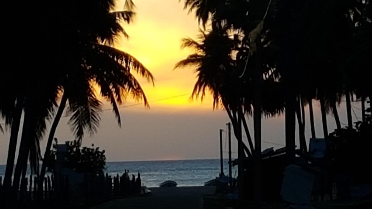 Luna Beach Hotel Nilaveli Exterior photo