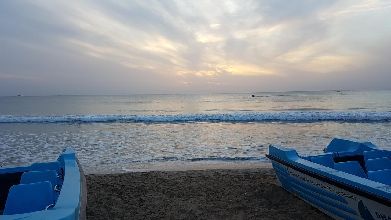 Luna Beach Hotel Nilaveli Exterior photo